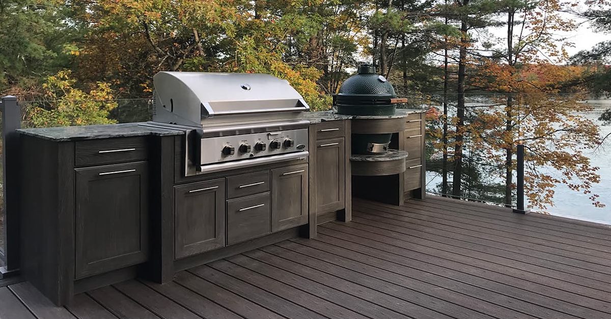 outdoor kitchen