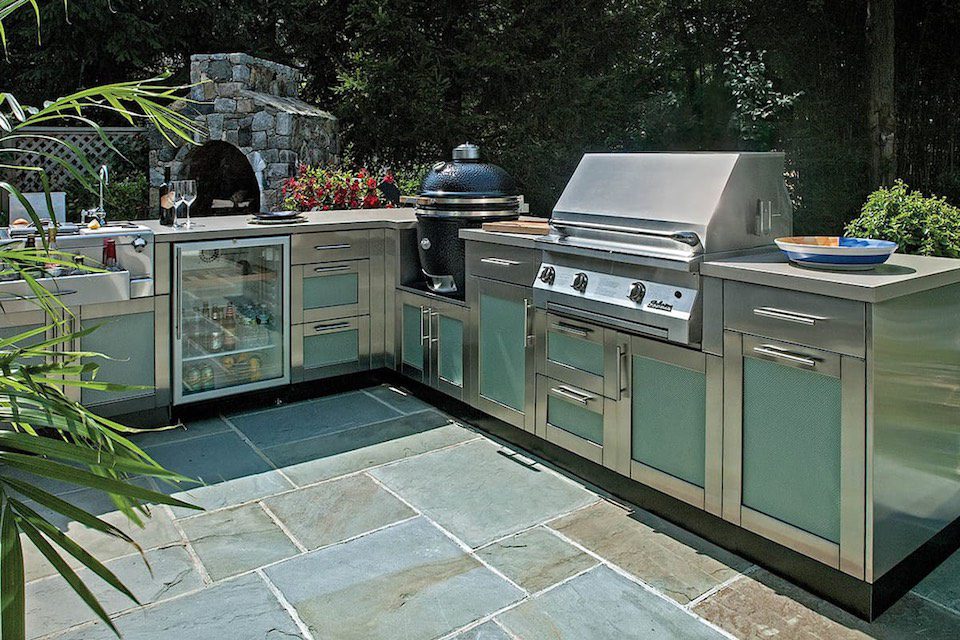 outdoor kitchen appliances