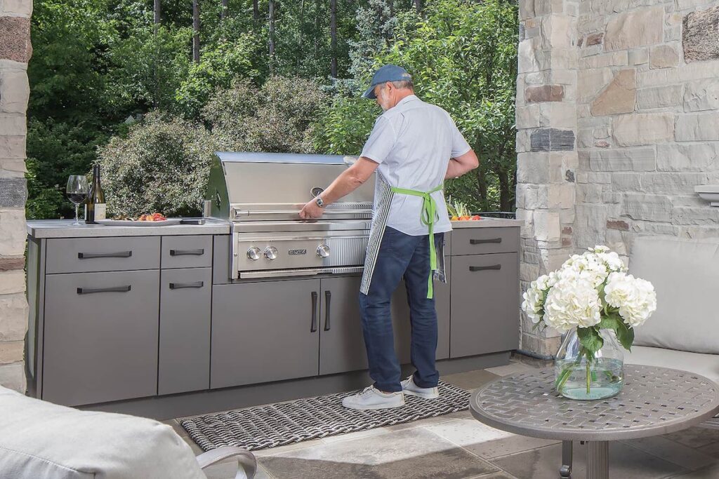 An Outdoor Kitchen Is Worth It, and Here’s Why | Outeriors