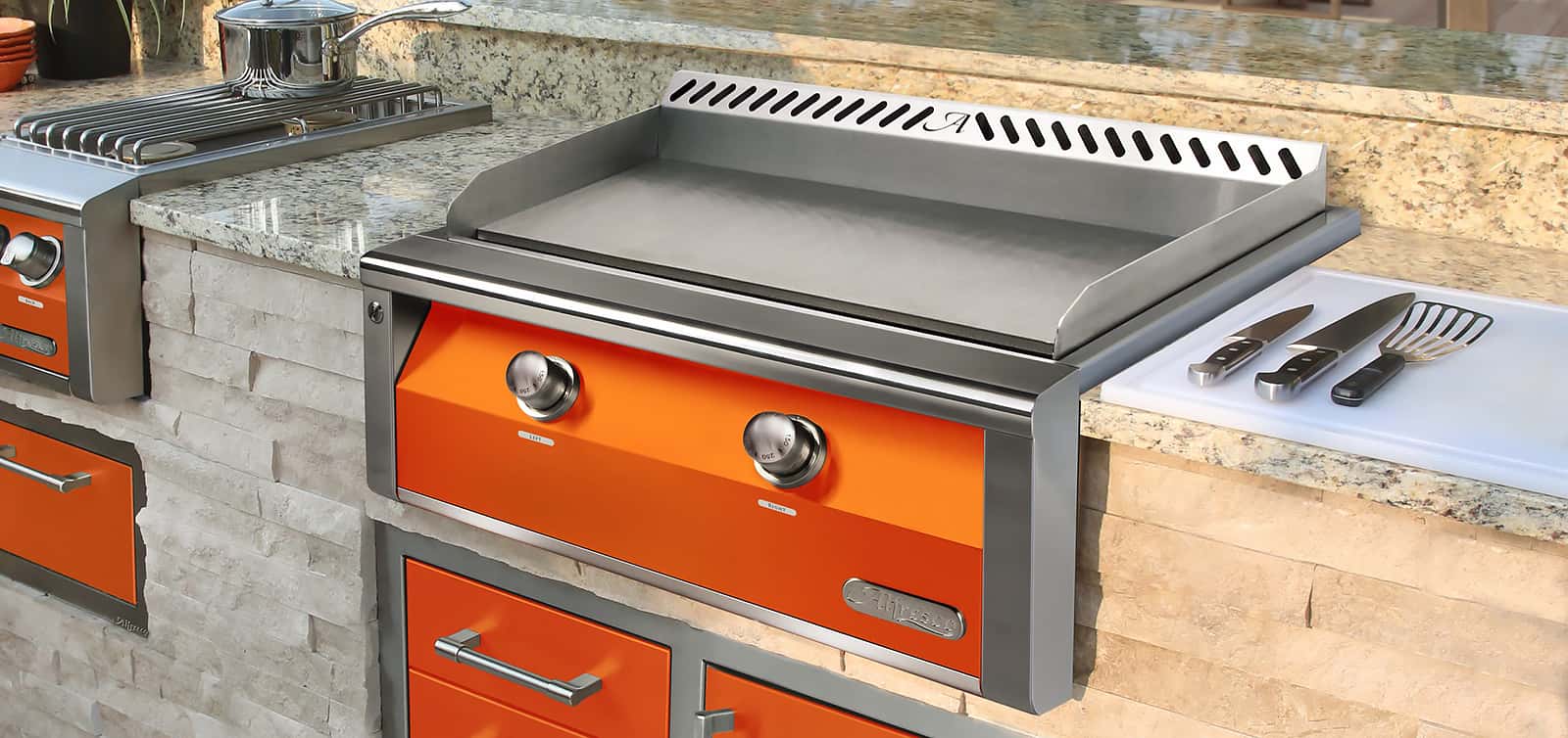 Alfresco outdoor griddle