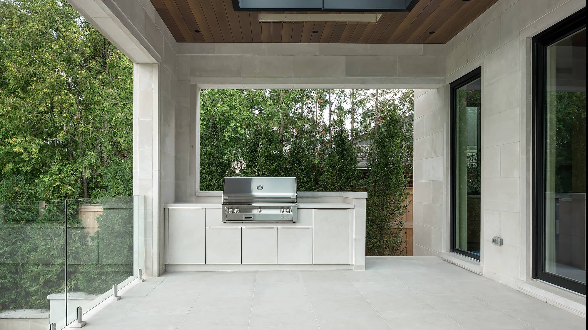 AS cabinet with Hestan Aspire grill
