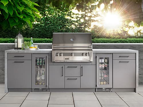 outdoor kitchen cabinetry