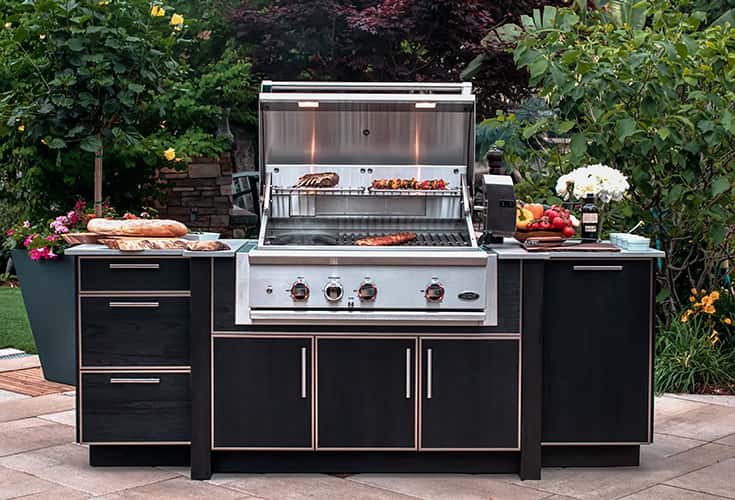 high quality outdoor cabinetry and grill