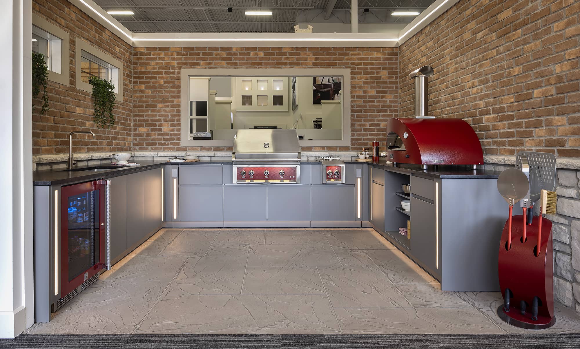 u-shaped outdoor kitchen display in showroom, Vaughan